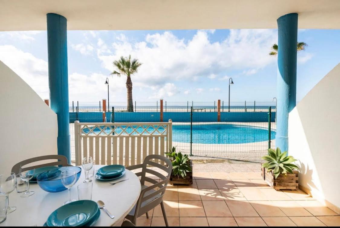 Apartamento La Tortuga II Beach Tarifa Esterno foto